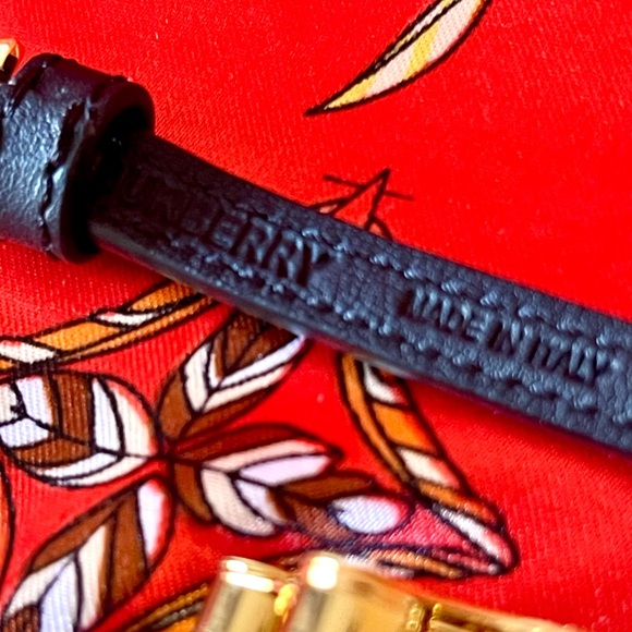 Burberry Black and Gold Chain Belt - Picture 11 of 11